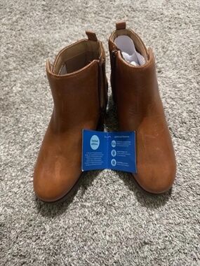 Stride rite platinum collection booties